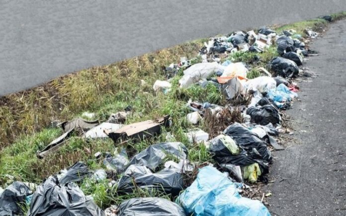 rifiuti piazzole di sosta