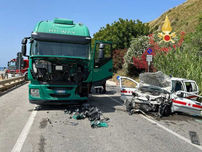 incidente stradale amantea