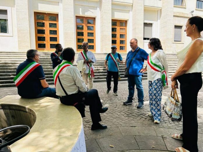sit-in sindaci alto ionio