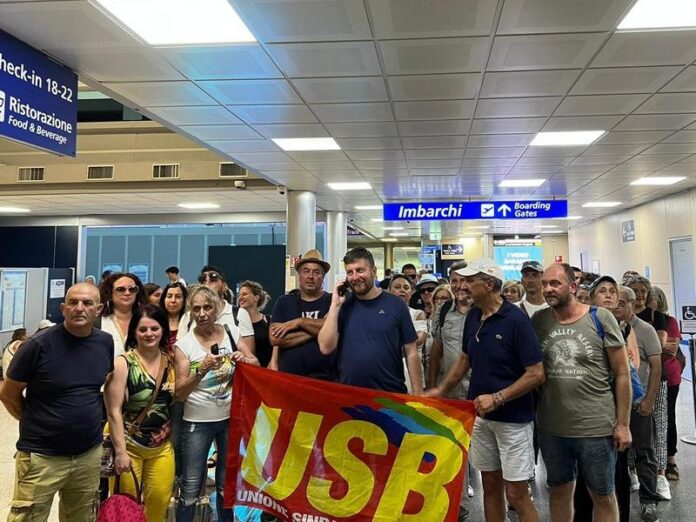 tirocinanti protesta aeroporto