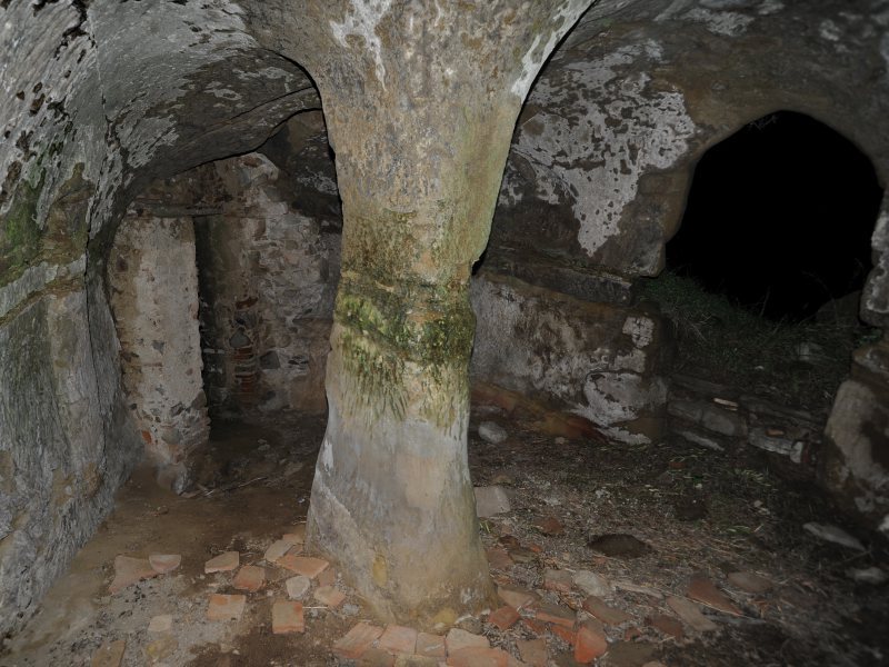 Brancaleone vecchio Chiesa rupestre