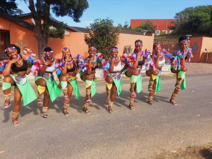 Estate Internazionale del Folklore gruppo Sudafrica
