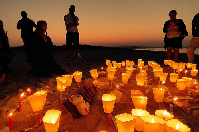 candele migranti cutro
