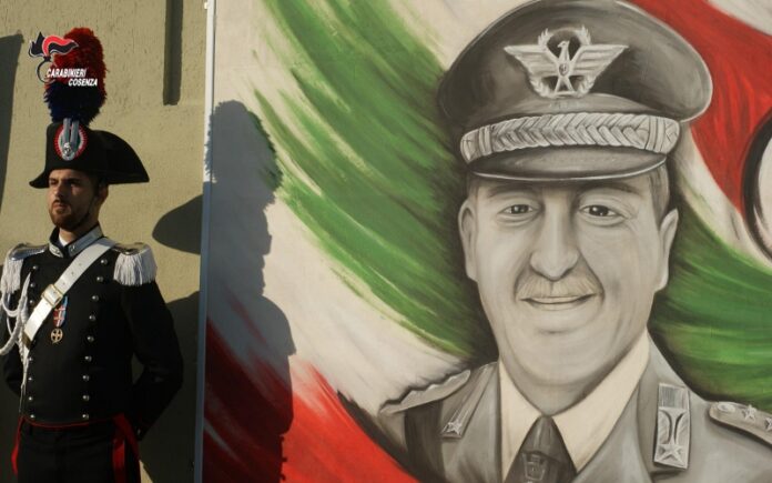 murales Carlo Alberto dalla chiesa Fuscaldo