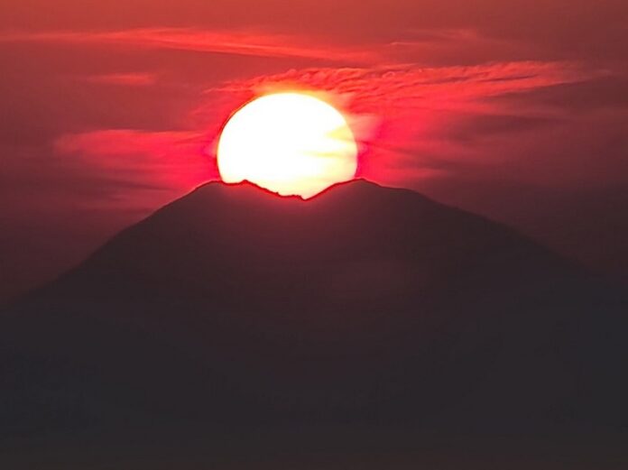 Tramonto sullo Stromboli