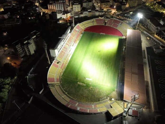 stadio ceravolo illuminazione