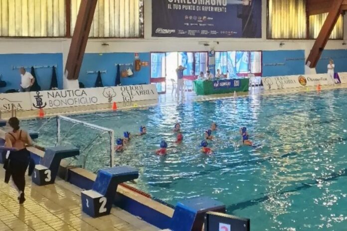 Olio di Calabria igp Cosenza Pallanuoto - L. Locatelli