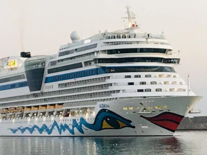 turisti in calabria crociera