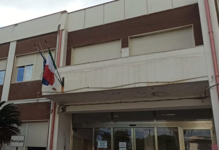 Il municipio di Marina di Gioiosa
