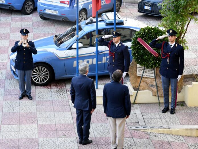 commemorazione poliziotti crotone