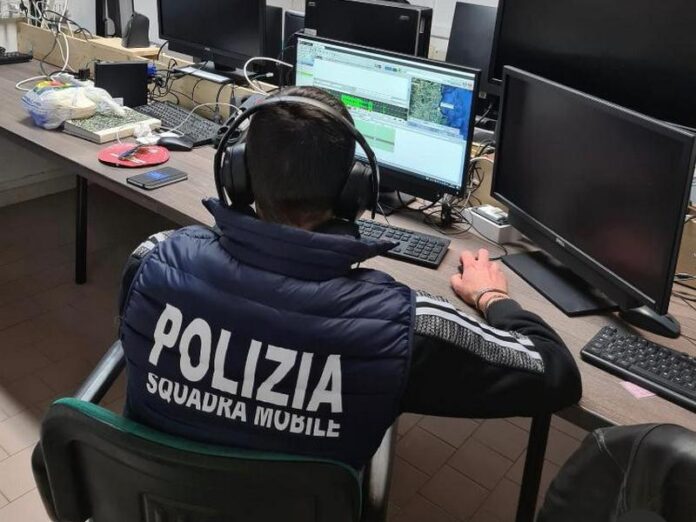 intercettazioni squadra mobile polizia