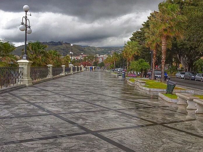 lungomare reggio calabria maltempo
