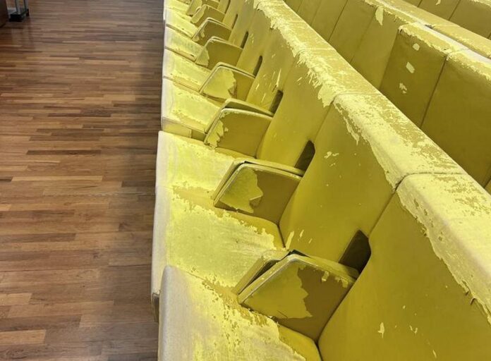 poltrone rovinate sala oro cittadella