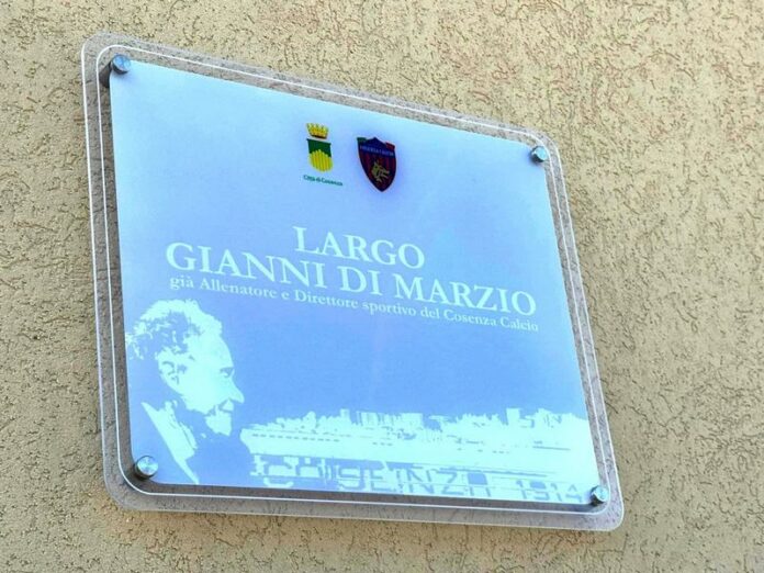 targa gianni di marzio stadio cosenza