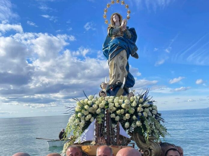 A Nicotera la processione in mare dell’Immacolata
