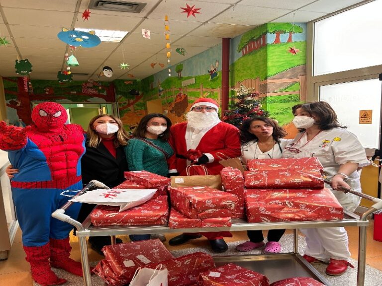 Spiderman al Reparto di Oncologia pediatrica