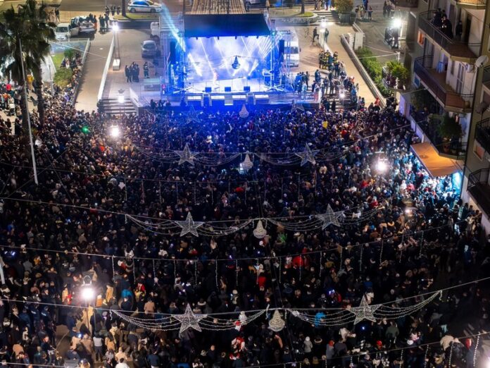 SHADE PUBBLICO PIAZZA LE FOSSE
