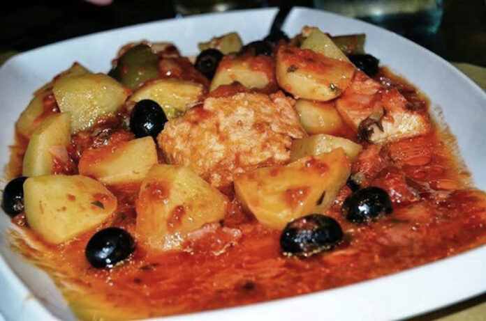 baccalà in umido con patate e olive