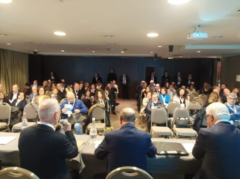 “Gestire la complessità in Pneumologia”, successo per il convegno medico a Rende (Video)