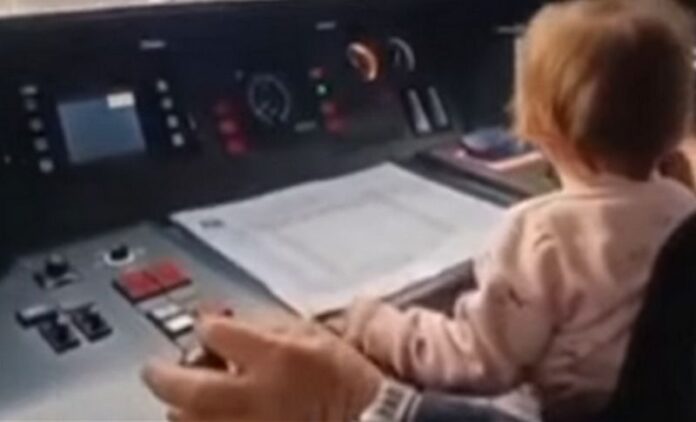 macchinista bambina treno