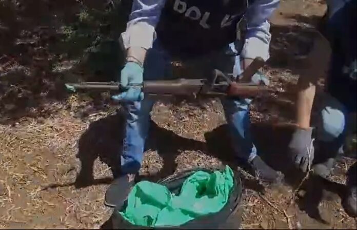 armi nascoste nella terra