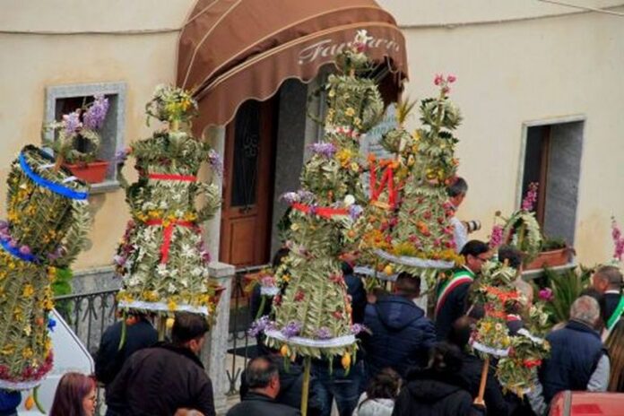 Papazze o Pupazze in processione