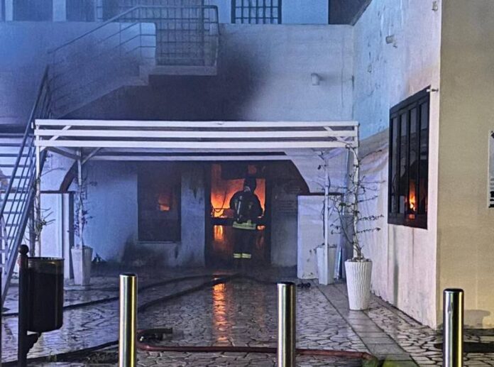 incendio yougurteria marina di sibari