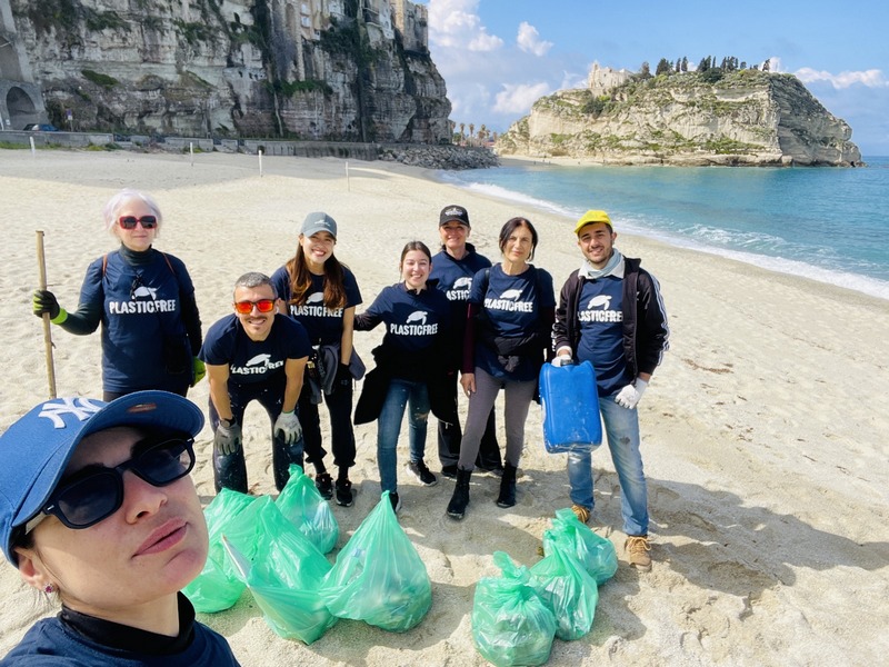 plastic free volontari tropea