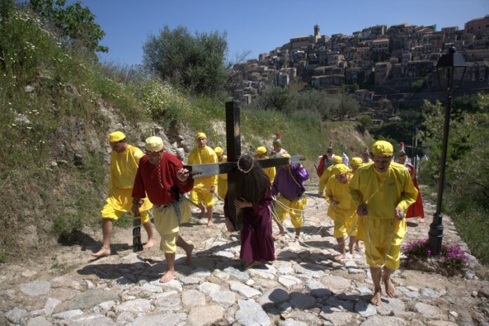 processione pasqua badolato