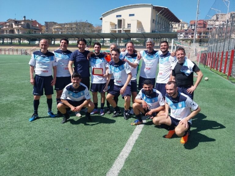 I medici calciatori vincono la quarta Irpinia Cup