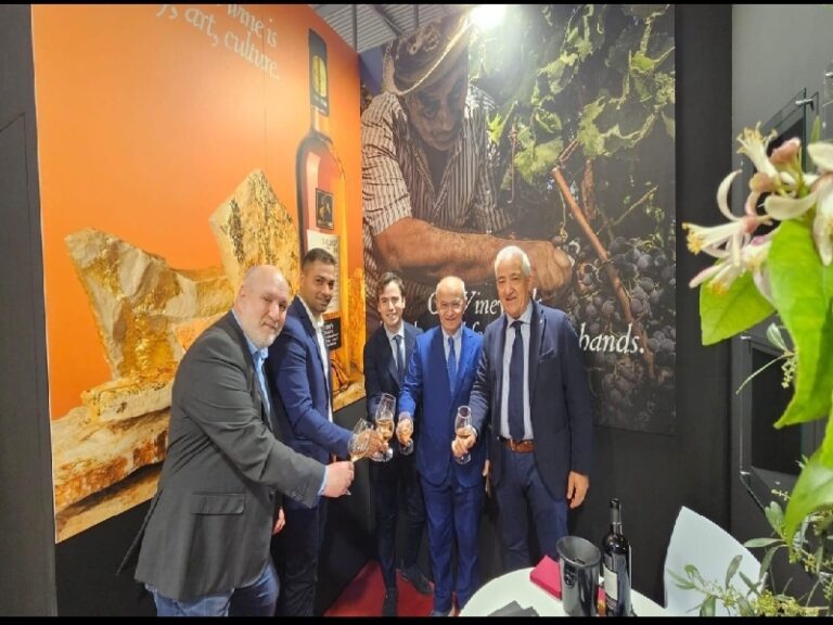 E’ calabrese il miglior vino rosé biologico: il premio al Vinitaly