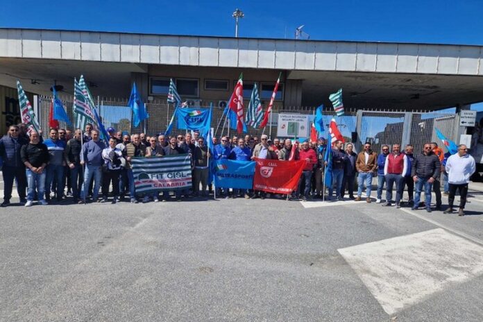 gioia tauro sciopero portuali