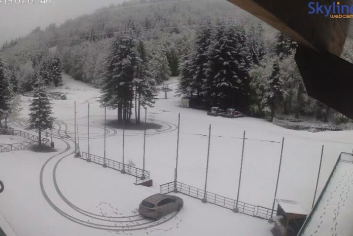 lorica impianti neve aprile 2024