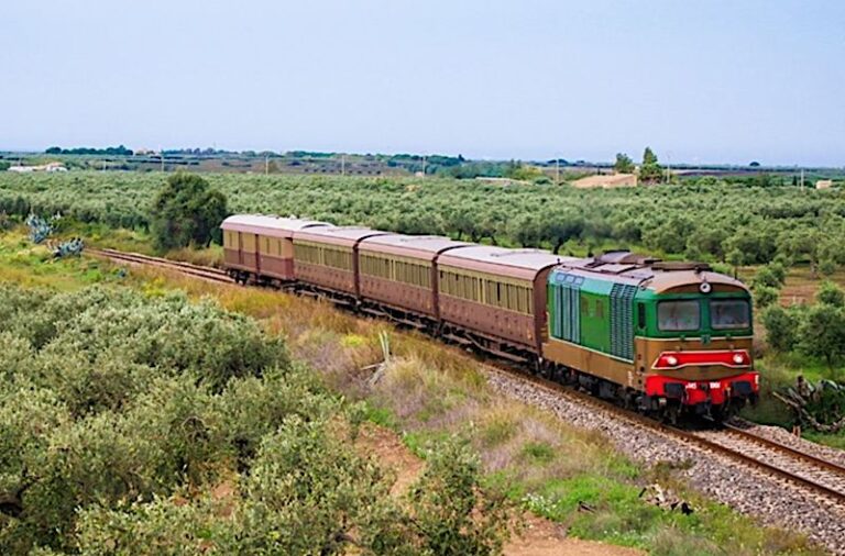 treno magna grecia