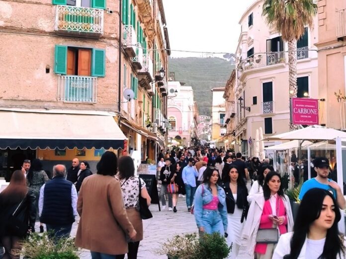 turisti tropea pasqua