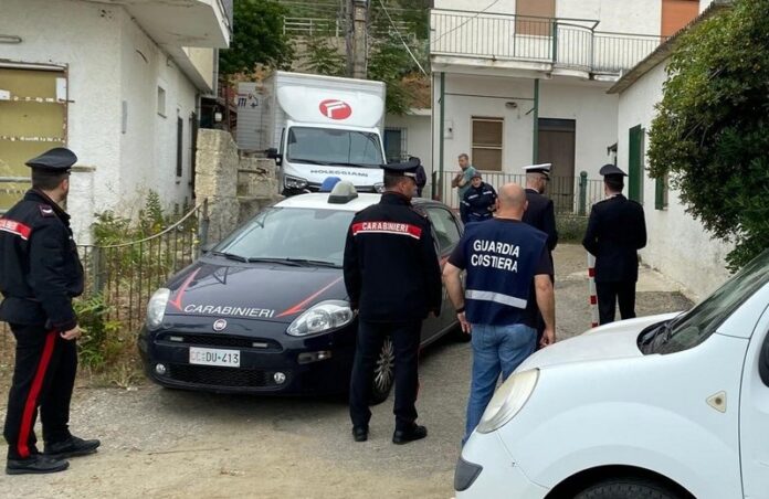 carabinieri caminia villette abusive