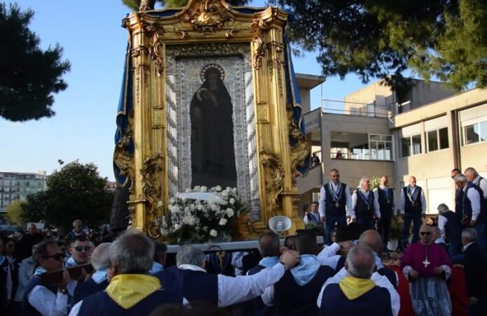 processione madonna di capocolonna