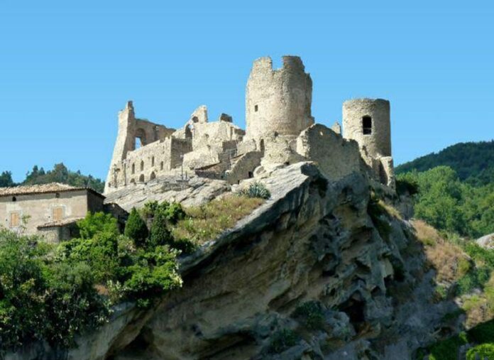 castello cleto