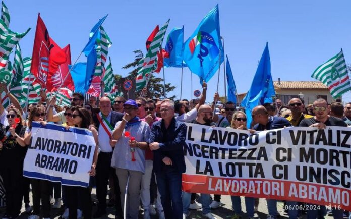 protesta lavoratori Abramo Catanzaro