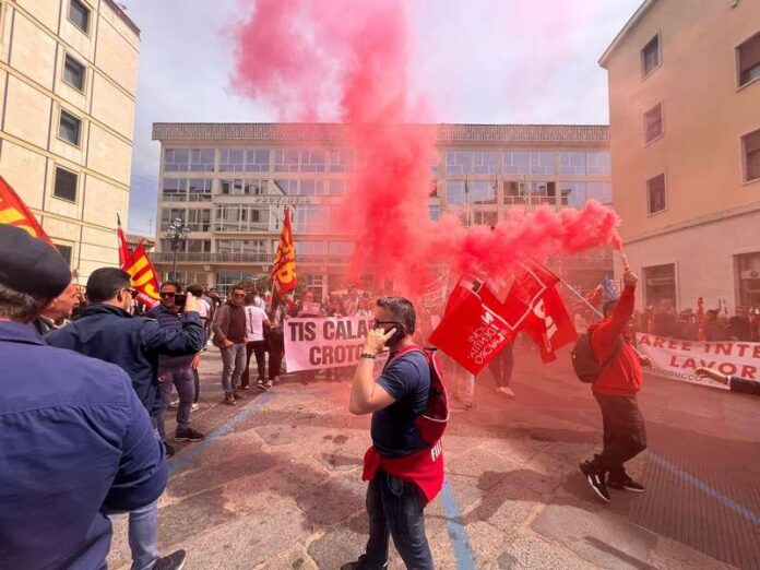 protesta lavoratori cgil