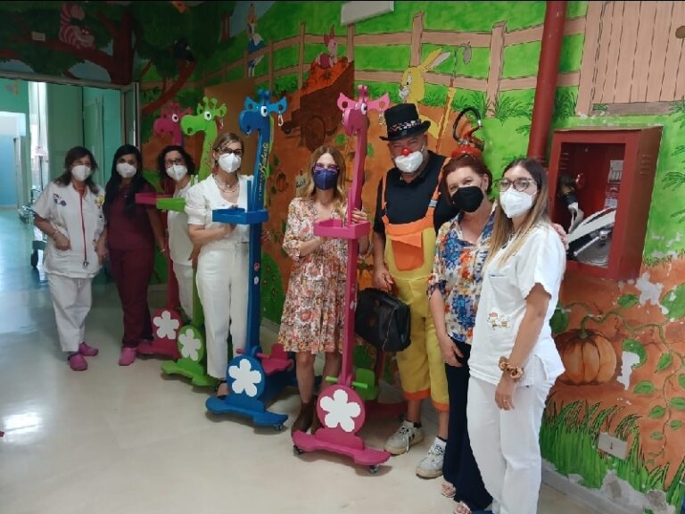 Babalu’, ecco i quattro draghetti portaflebo per i bimbi nei reparti pediatrici