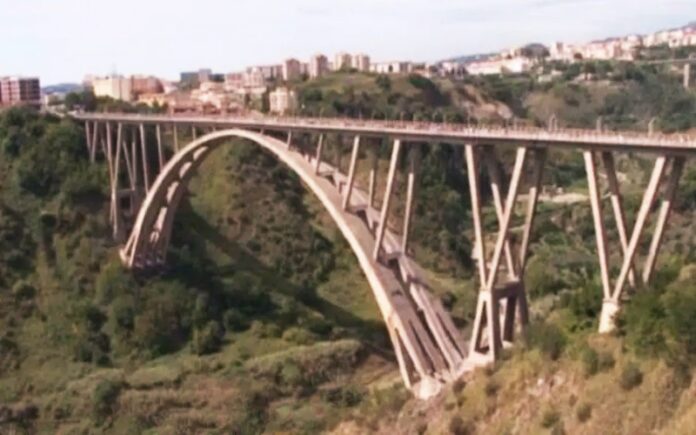 metropolitana leggera catanzaro