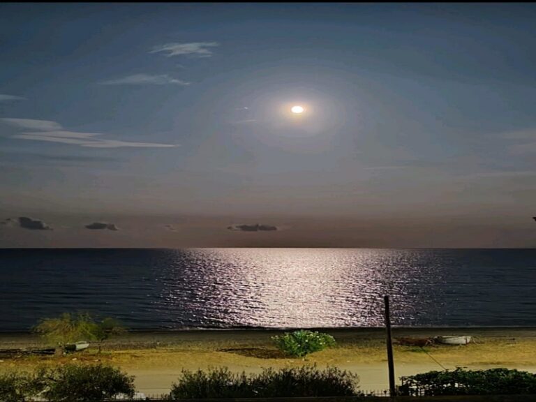 Notte incantata con la Super Luna, Trebisacce ancor più bella