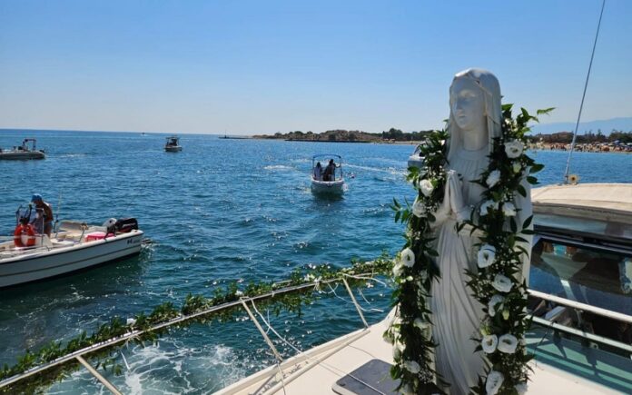 processione in mare madonna ferragosto laghi di sibari