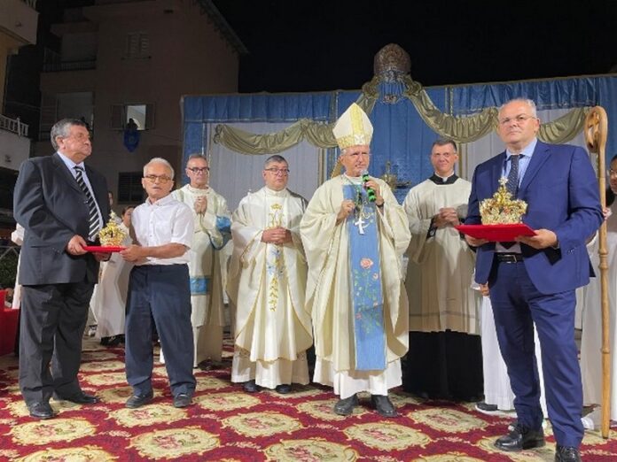 Michele Affidato realizza le corone per la Madonna di Porto Salvo