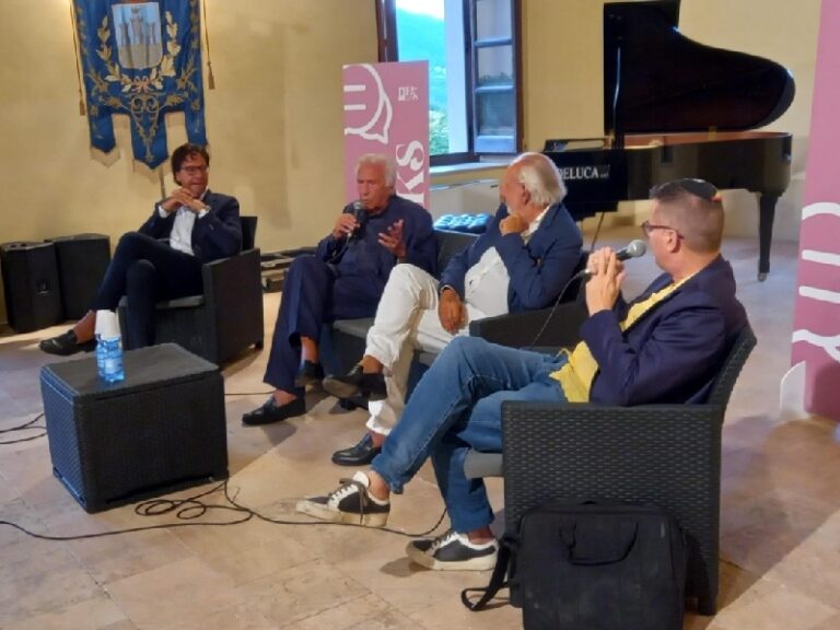 Claudio Signorile e il Caso Moro: la conoscenza e la dialettica. Grande interesse a Cerisano per il Festival