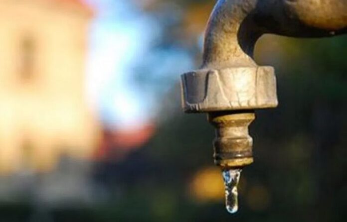 rubinetto acqua fontana