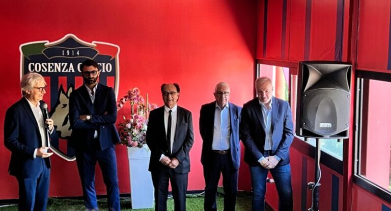 Cosenza Calcio: Un incontro per ripartire insieme