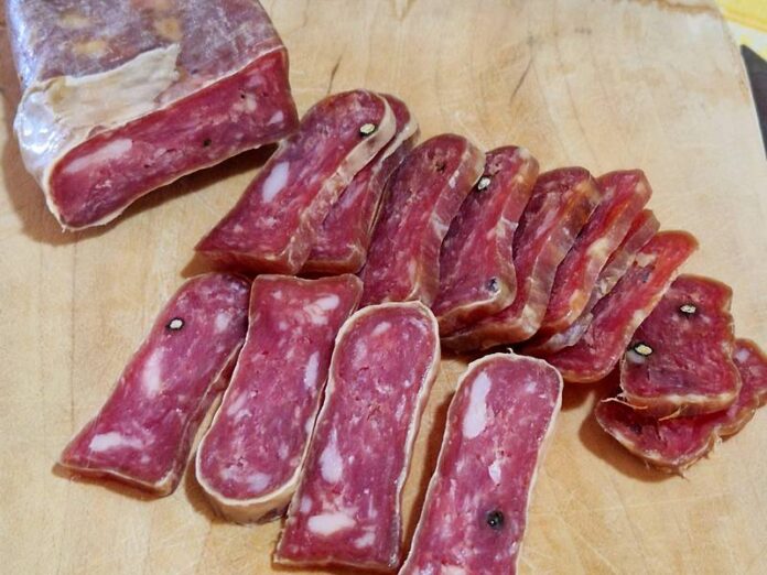 Soppressata tradizionale della Sila Greca_foto GAL Sila