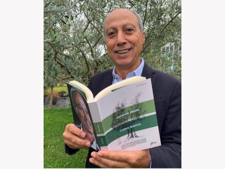 Nelle librerie d’Italia il nuovo libro di Carmine Abate, mente orgogliosamente calabrese